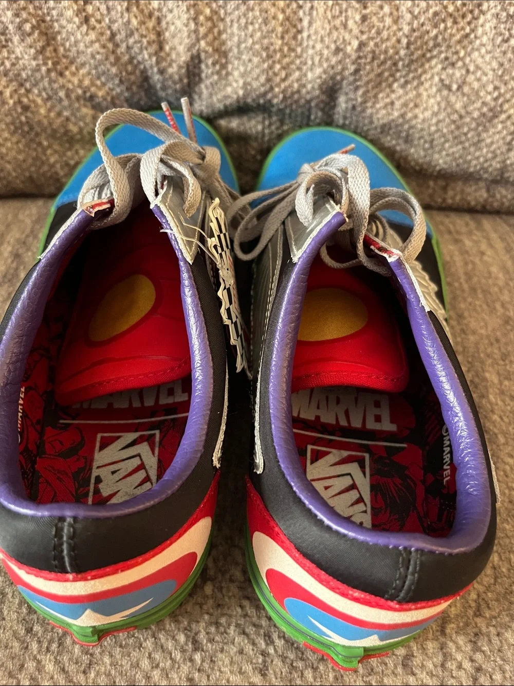 NWT Men's 10.5 Women’s 12 Marvel Vans Sneakers Avengers Thor Captain America